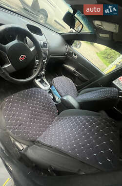 Седан Geely Emgrand 7 (EC7) 2013 в 