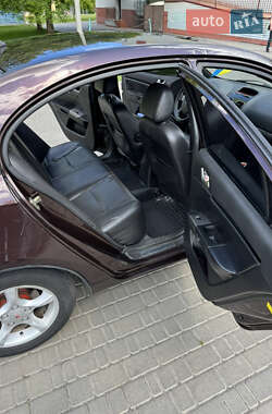 Седан Geely Emgrand 7 (EC7) 2013 в 
