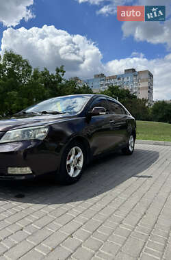 Седан Geely Emgrand 7 (EC7) 2013 в 