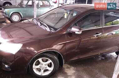 Хэтчбек Geely Emgrand 7 (EC7) 2014 в 