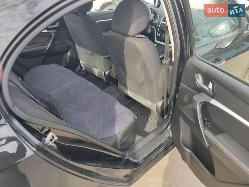 Седан Geely Emgrand 7 (EC7) 2018 в Житомирі