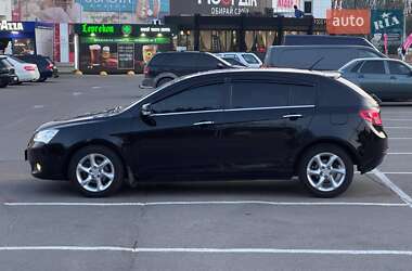 Хэтчбек Geely Emgrand 7 (EC7) 2013 в 