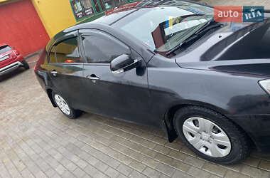 Седан Geely Emgrand 7 (EC7) 2012 в 