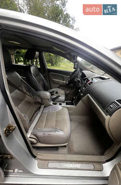 Хэтчбек Geely Emgrand 7 (EC7) 2012 в 
