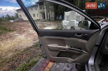 Хэтчбек Geely Emgrand 7 (EC7) 2012 в 