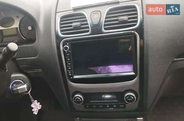 Седан Geely Emgrand 7 (EC7) 2013 в 