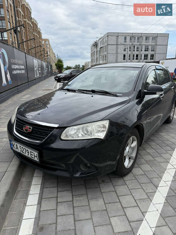 Хетчбек Geely Emgrand 7 (EC7) 2013 в 