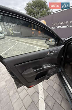 Хетчбек Geely Emgrand 7 (EC7) 2013 в 