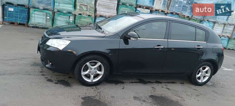 Хетчбек Geely Emgrand 7 (EC7) 2013 в Дніпрі