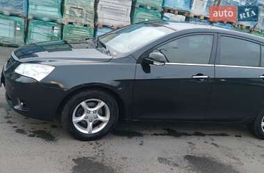Хэтчбек Geely Emgrand 7 (EC7) 2013 в 