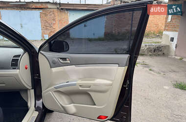 Седан Geely Emgrand 7 (EC7) 2011 в 