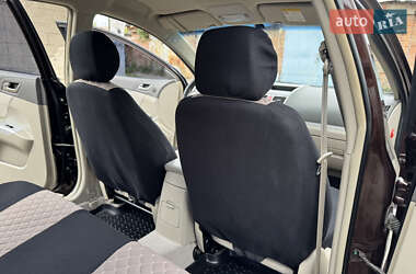 Седан Geely Emgrand 7 (EC7) 2011 в 