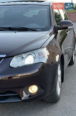 Хэтчбек Geely Emgrand 7 (EC7) 2013 в 