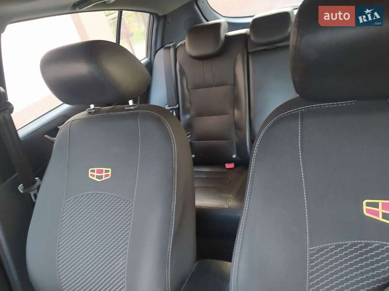 Седан Geely Emgrand 7 (EC7) 2013 в Ужгороді
