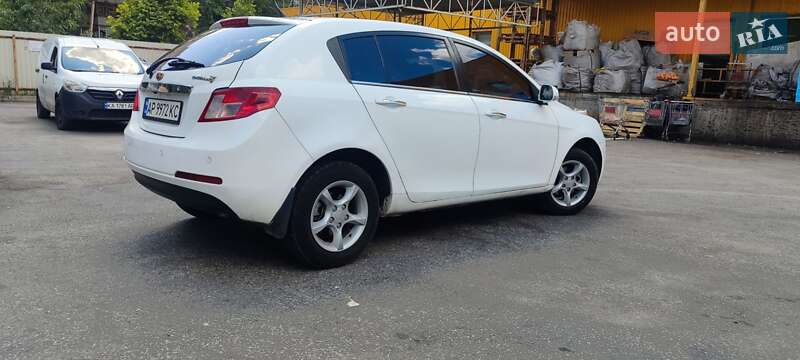 Хетчбек Geely Emgrand 7 (EC7) 2015 в Запоріжжі