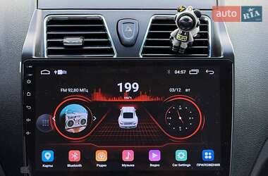 Седан Geely Emgrand 7 (EC7) 2015 в 