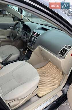 Седан Geely Emgrand 7 (EC7) 2012 в 