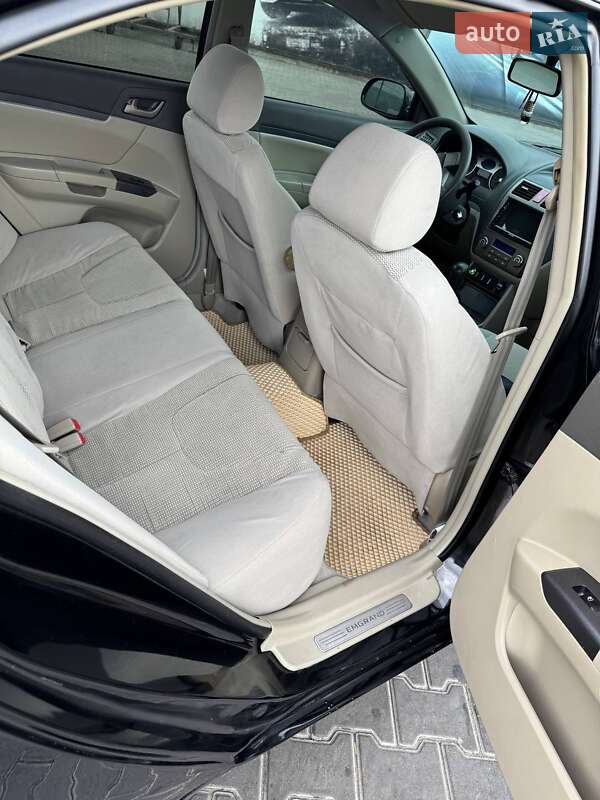 Седан Geely Emgrand 7 (EC7) 2012 в Одессе