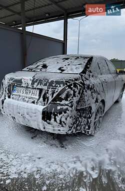 Седан Geely Emgrand 7 (EC7) 2012 в 