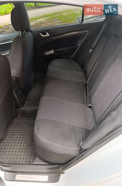 Седан Geely Emgrand 7 (EC7) 2013 в 