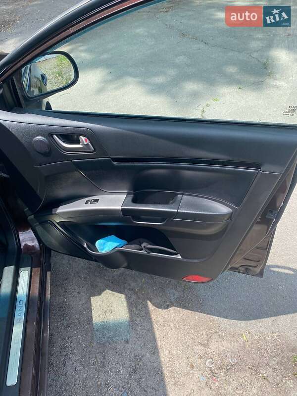 Седан Geely Emgrand 7 (EC7) 2014 в Днепре