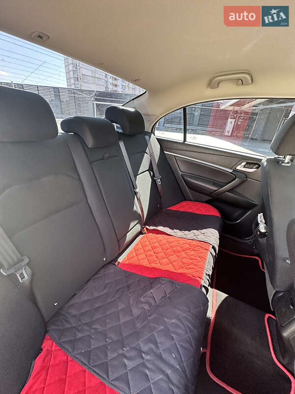 Седан Geely Emgrand 7 (EC7) 2016 в Киеве