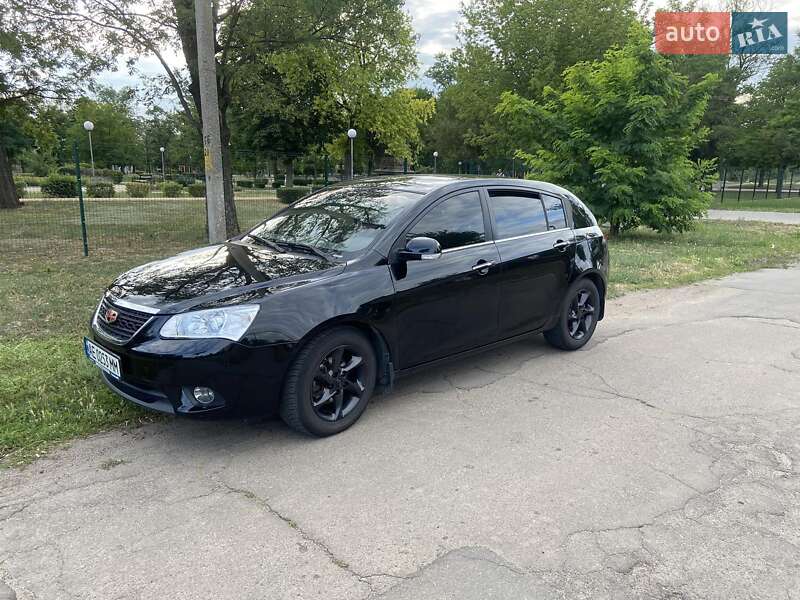Хетчбек Geely Emgrand 7 (EC7) 2014 в 