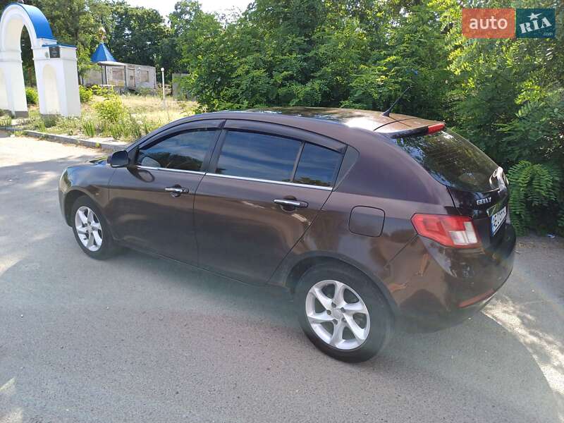 Хетчбек Geely Emgrand 7 (EC7) 2012 в Дніпрі