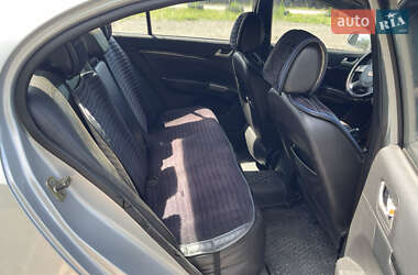 Седан Geely Emgrand 7 (EC7) 2013 в 