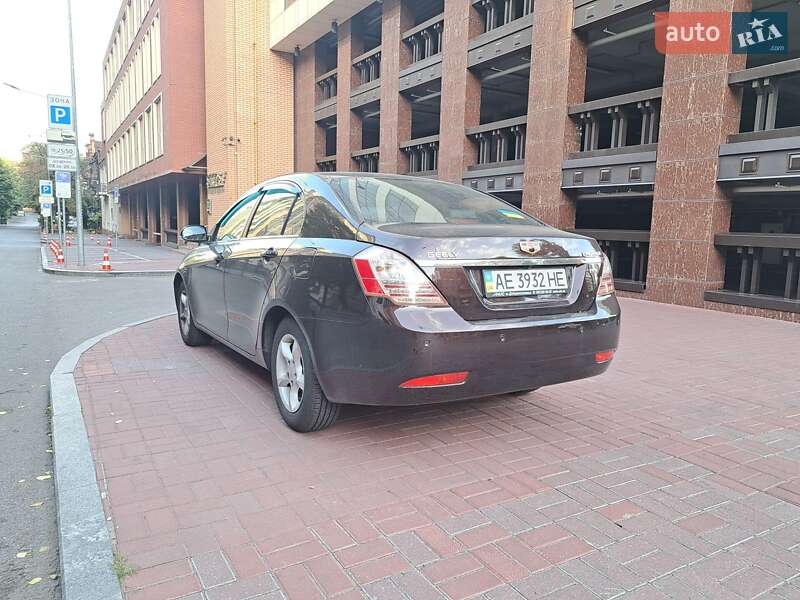 Седан Geely Emgrand 7 (EC7) 2013 в Дніпрі