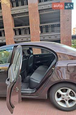 Седан Geely Emgrand 7 (EC7) 2013 в 