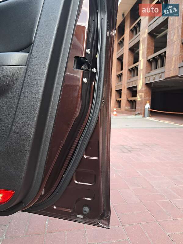 Седан Geely Emgrand 7 (EC7) 2013 в Дніпрі