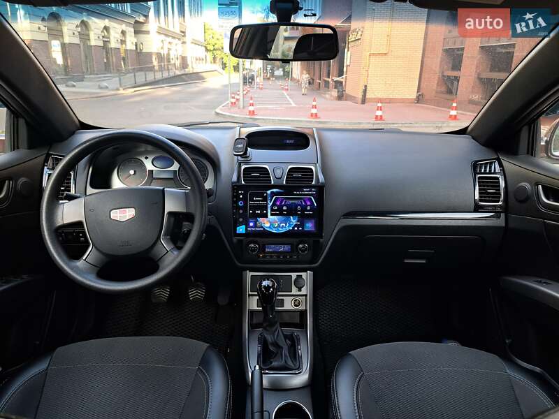 Седан Geely Emgrand 7 (EC7) 2013 в 