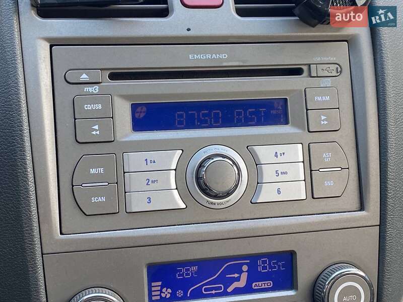 Седан Geely Emgrand 7 (EC7) 2011 в Киеве