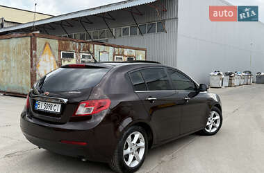 Хэтчбек Geely Emgrand 7 (EC7) 2013 в 