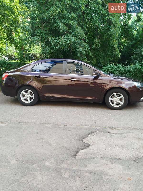 Седан Geely Emgrand 7 (EC7) 2014 в Киеве