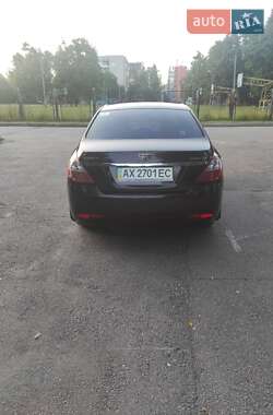 Седан Geely Emgrand 7 (EC7) 2013 в 