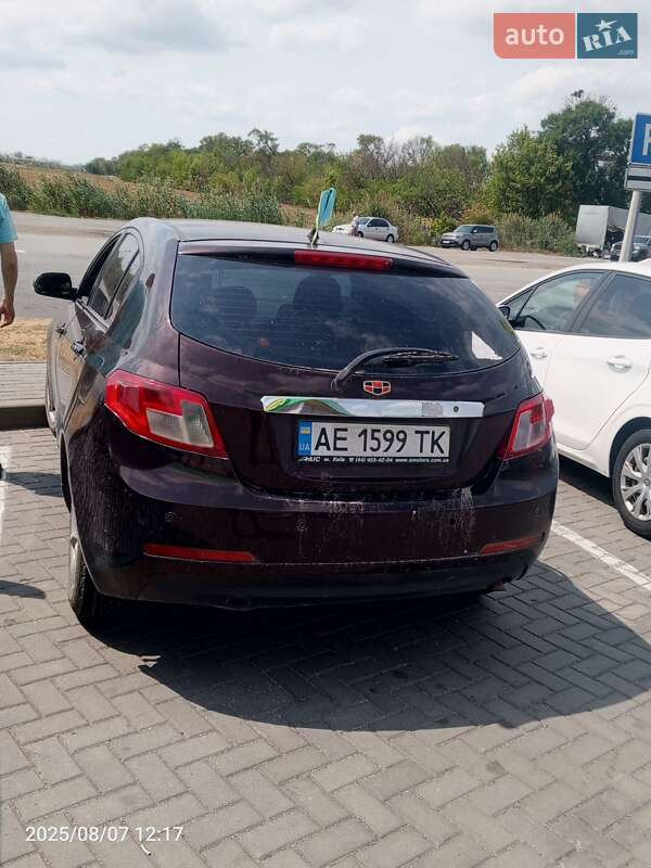 Хетчбек Geely Emgrand 7 (EC7) 2011 в Царичанці