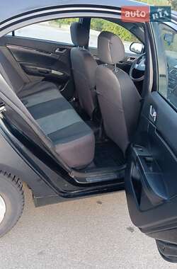 Седан Geely Emgrand 7 (EC7) 2013 в 