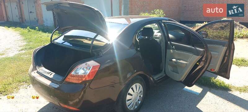 Geely Emgrand 7 (EC7) 2012