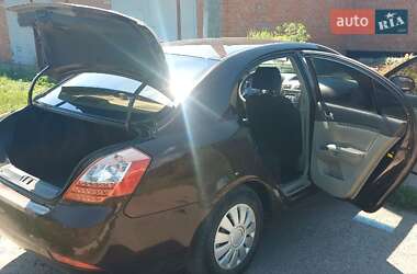 Седан Geely Emgrand 7 (EC7) 2012 в 