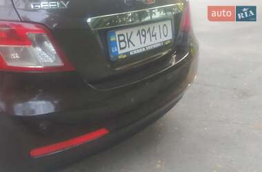 Хетчбек Geely Emgrand 7 (EC7) 2014 в 