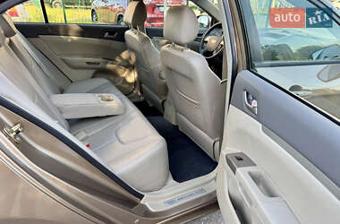 Седан Geely Emgrand 7 (EC7) 2012 в 