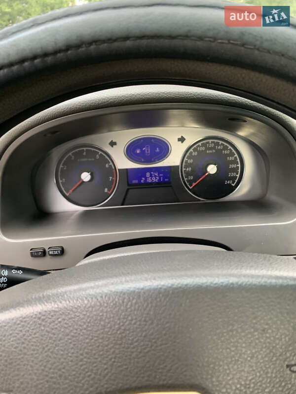 Седан Geely Emgrand 7 (EC7) 2011 в Первомайську