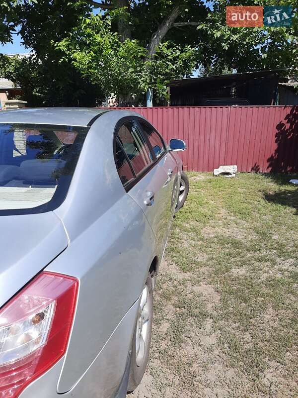 Седан Geely Emgrand 7 (EC7) 2011 в Кагарлику