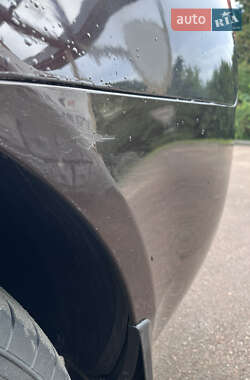 Седан Geely Emgrand 7 (EC7) 2012 в 