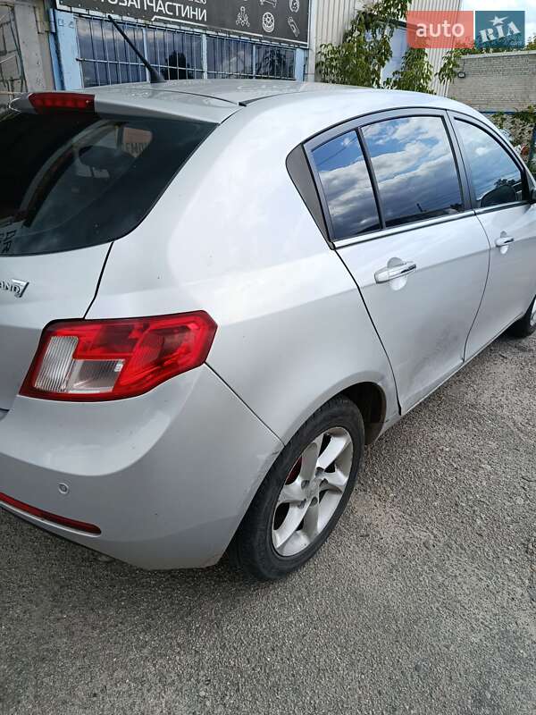 Хетчбек Geely Emgrand 7 (EC7) 2013 в Сумах фото 8 Хетчбек Geely Emgrand 7 (EC7) 2013 в Сумах