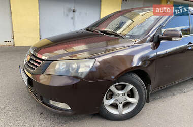 Седан Geely Emgrand 7 (EC7) 2013 в 