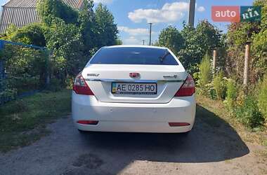 Седан Geely Emgrand 7 (EC7) 2014 в 