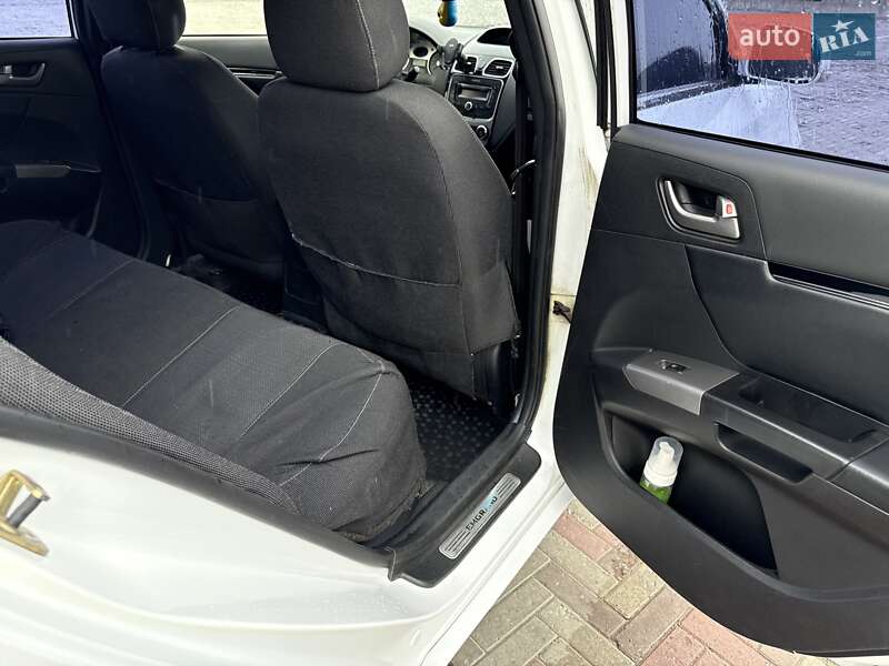Седан Geely Emgrand 7 (EC7) 2013 в Харькове